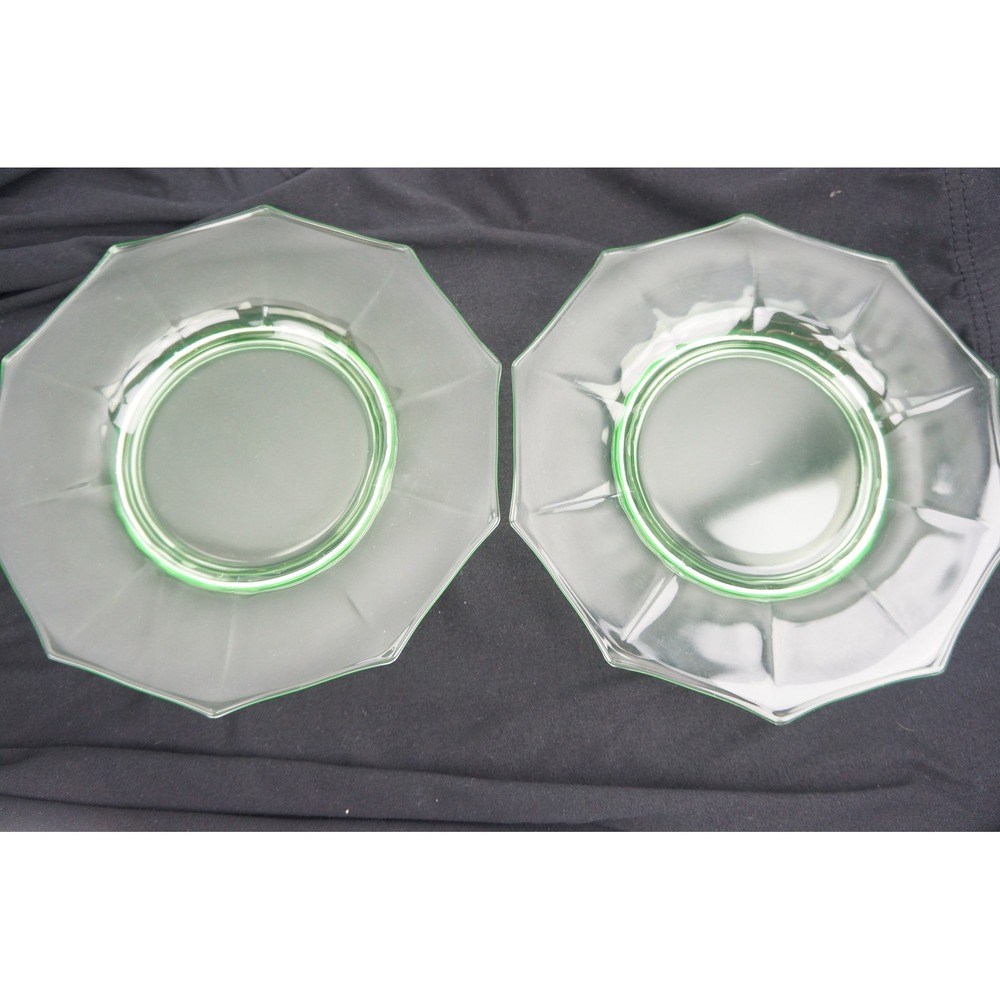 Cambridge Glass Salad Plates Green Uranium Paneled Octagon Set of 2 EUC